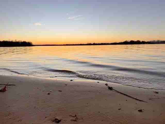 720 Lakeshore Dr - Photo 5 of 30