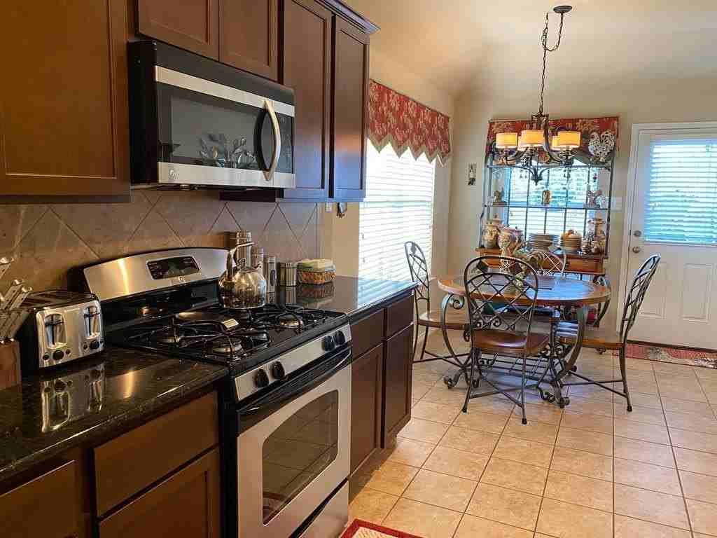 2860 Houston Wood Dr - Photo 4 of 13