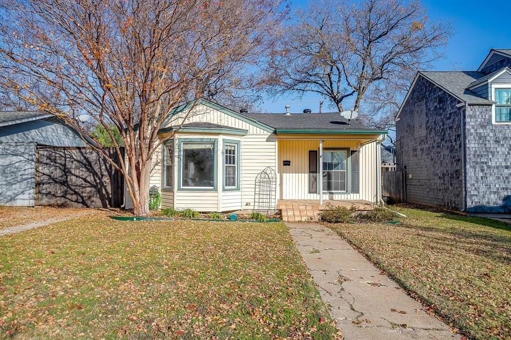 4412 Calmont Ave - Photo 2 of 32