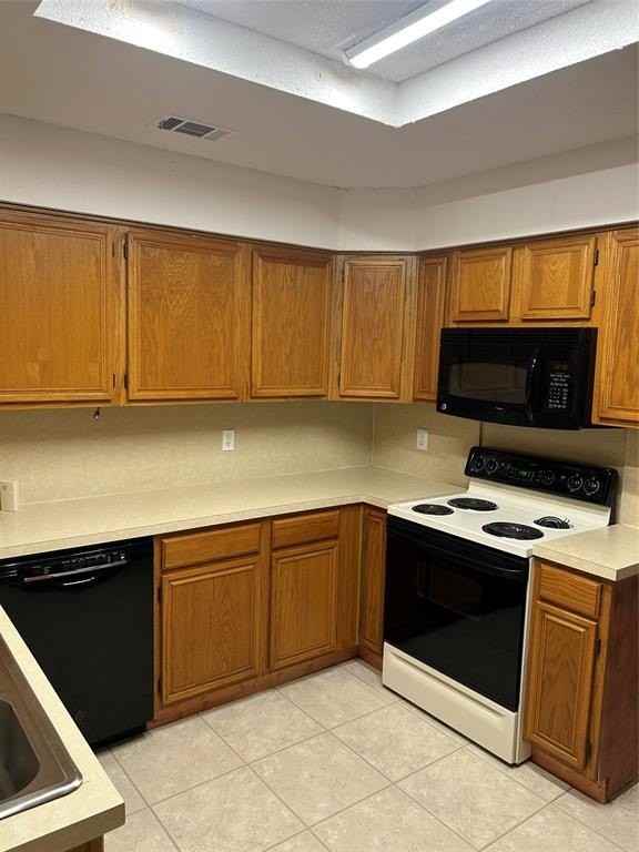 801 Summit Dr - Photo 6 of 22