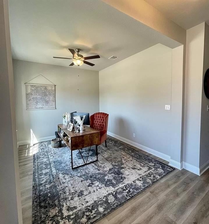 908 Lamp Post Ln - Photo 6 of 26