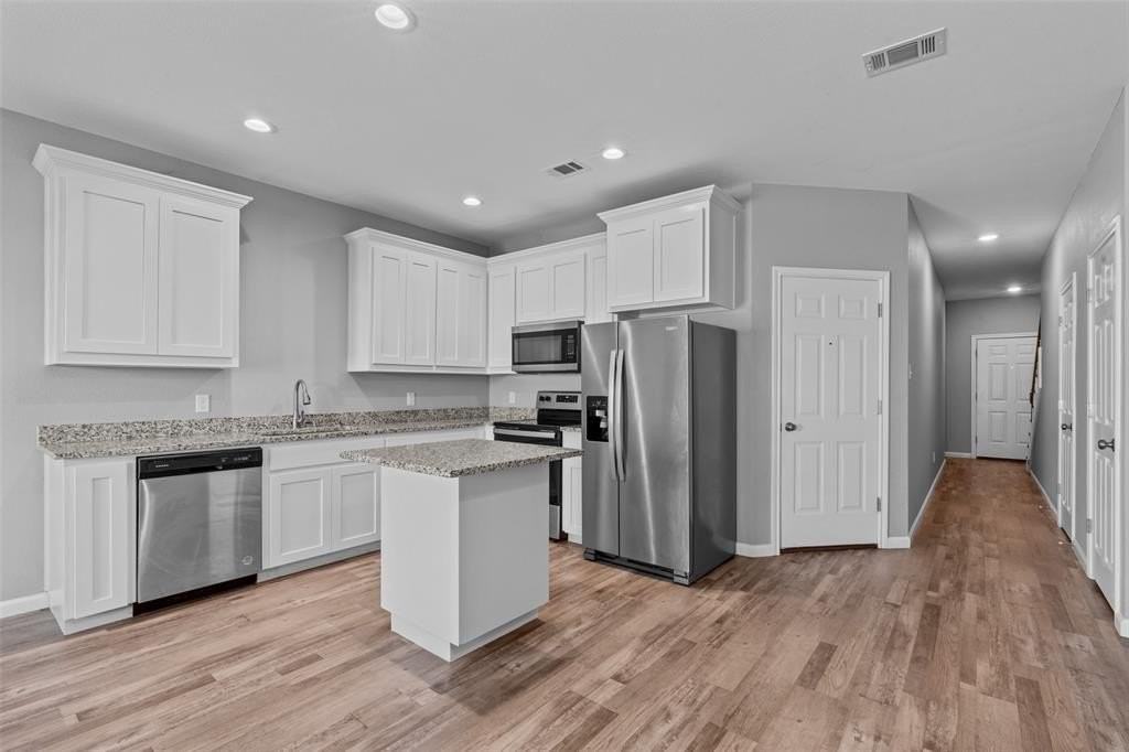 117 Winners Cir #111 - Photo 6 of 14