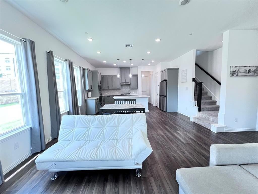 3211 Midnight Dr - Photo 5 of 27