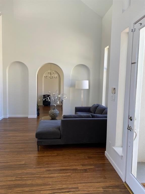 4008 Naples Dr - Photo 3 of 15