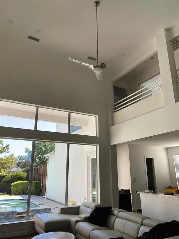 4008 Naples Dr - Photo 7 of 15