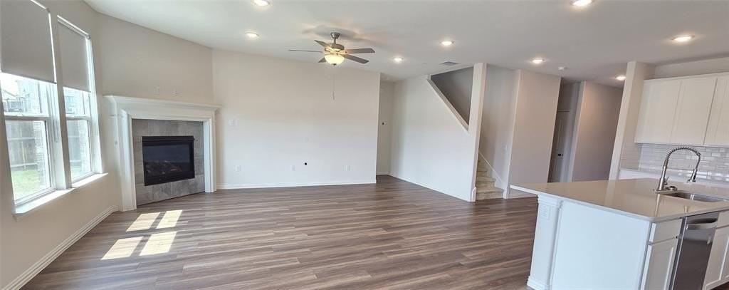 916 Elizabeth St - Photo 4 of 31