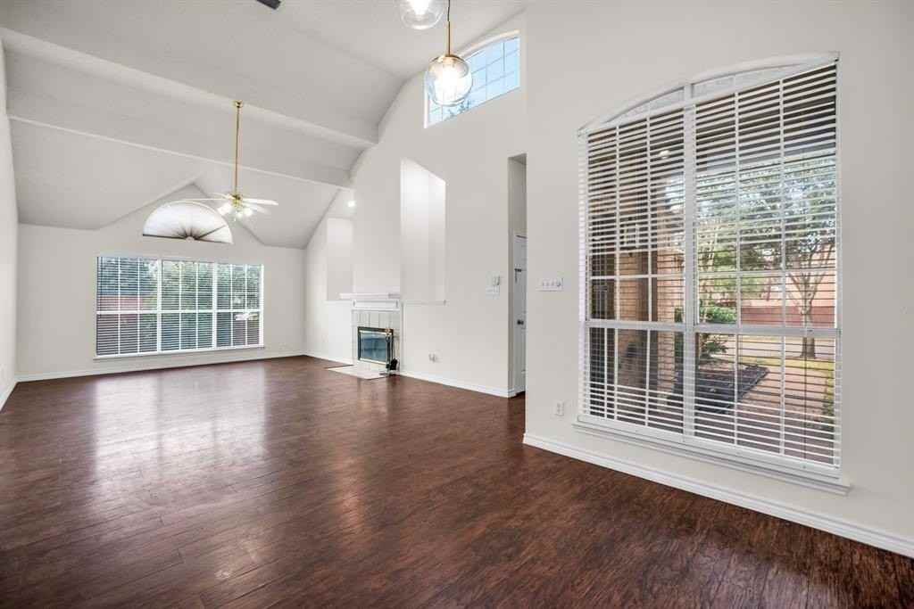 2952 Crystal Springs Ln - Photo 4 of 32