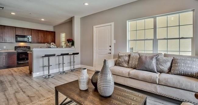 13609 Pinnacle Cir W #1207 - Photo 4 of 18