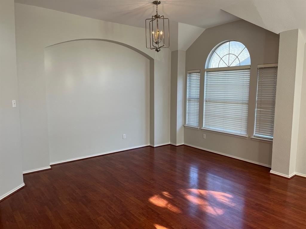 10004 Belfort Dr - Photo 6 of 16