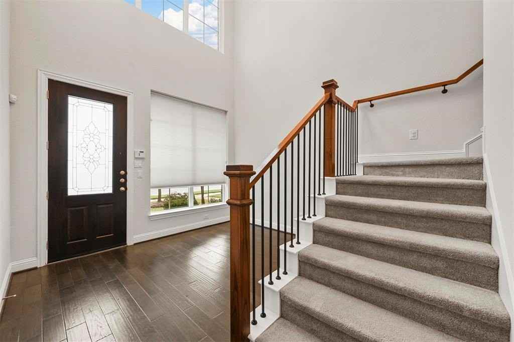 4925 Mckinney Hollow Dr - Photo 5 of 40