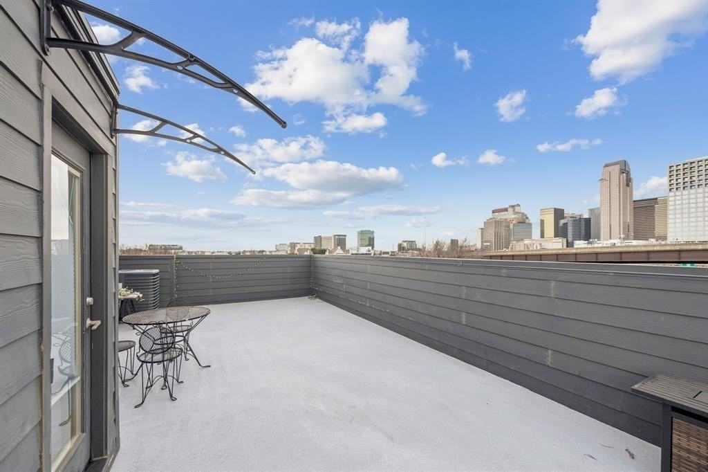 3002 Zenia Dr - Photo 2 of 33