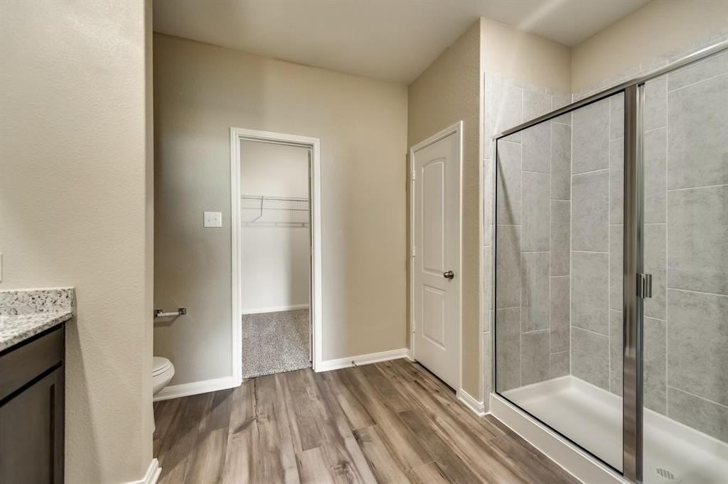 112 Lamont Rd - Photo 7 of 10