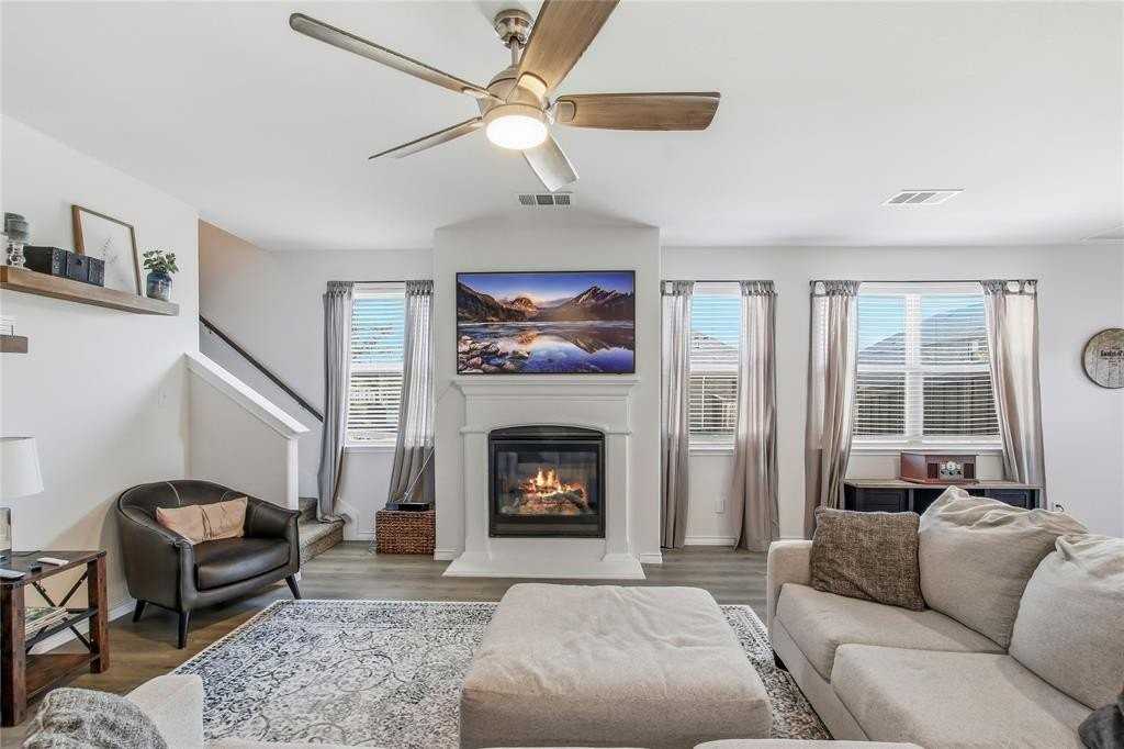 1540 Princeton Dr - Photo 2 of 22