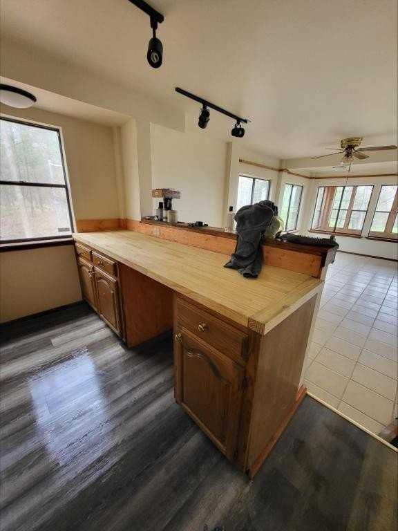 10081 Jacobs Ln - Photo 2 of 8