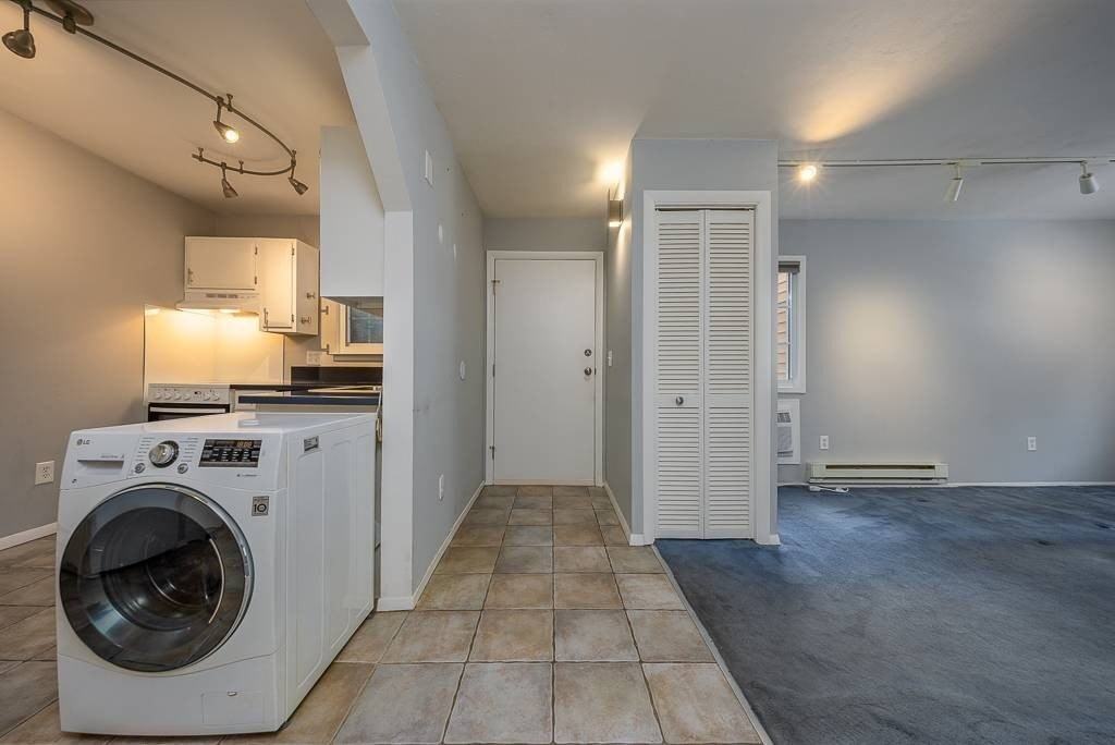 219 Fox Run Ln - Photo 4 of 20