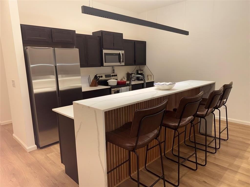 573 S Fretz Ave - Photo 7 of 20