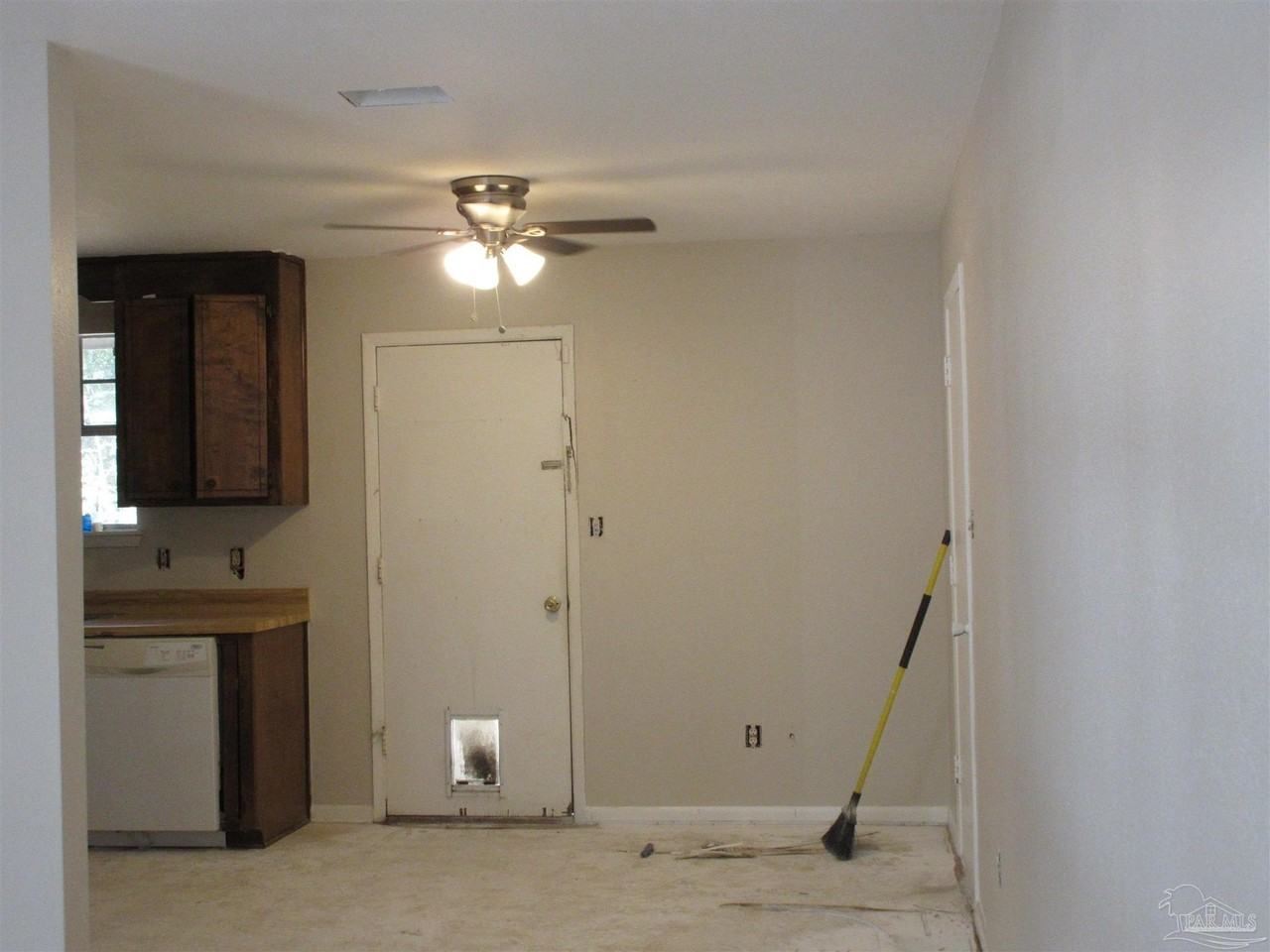 4300 Santa Villa Dr - Photo 3 of 16