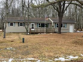 102 Whitman Ln - Photo 1 of 1