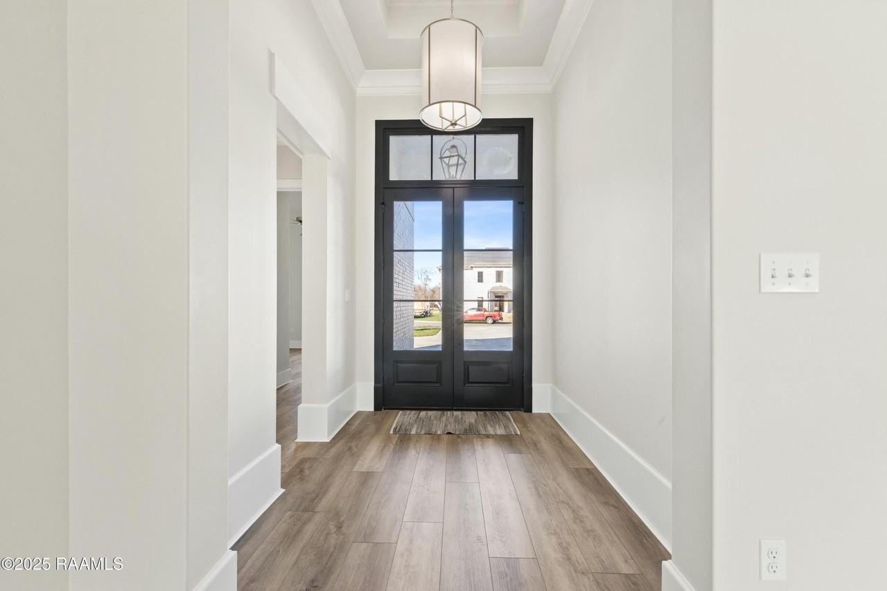 109 Trailing Oaks Dr - Photo 5 of 50