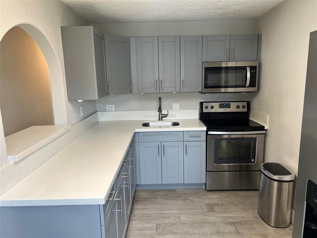 5720 Sw 37th Ct - Photo 5 of 23