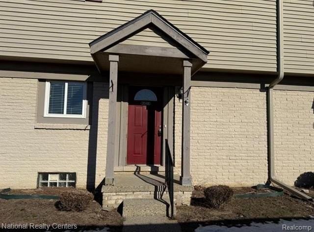 2048 Orchard Crest St - Photo 2 of 21