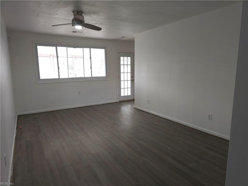 3009 Knight Rd - Photo 6 of 12