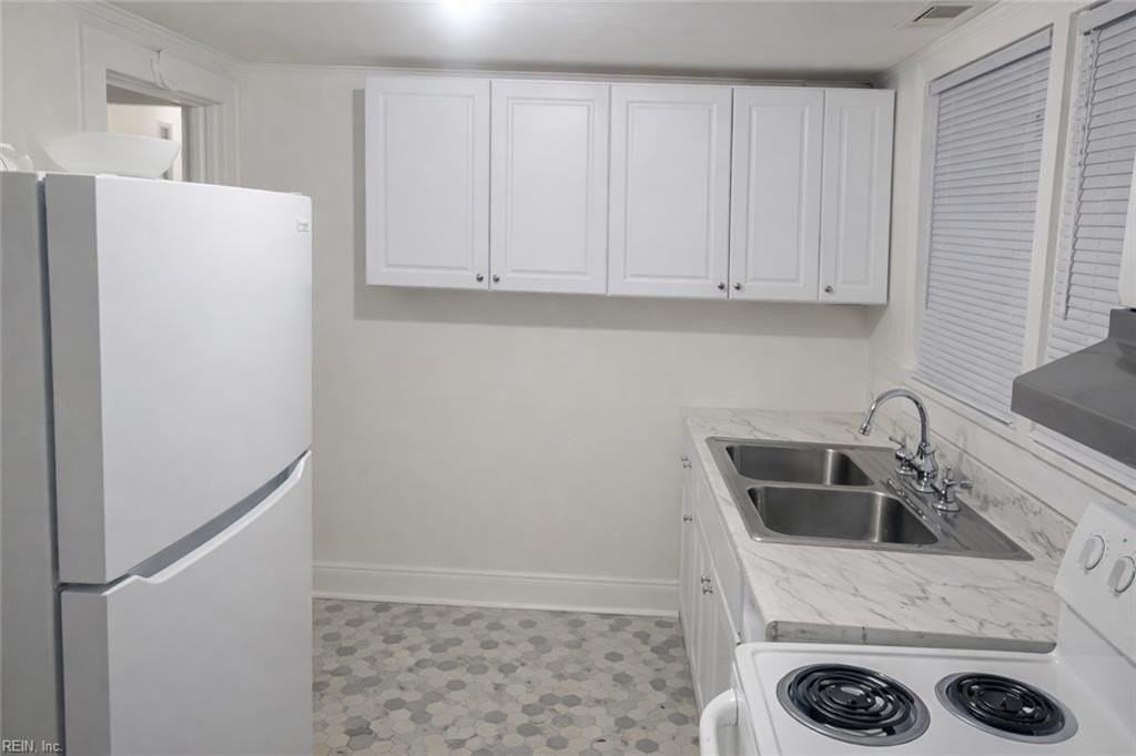 175 Tynes St #5 - Photo 3 of 11