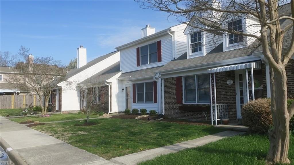 214 Manchester Way - Photo 2 of 26