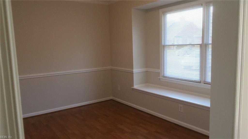 214 Manchester Way - Photo 3 of 26