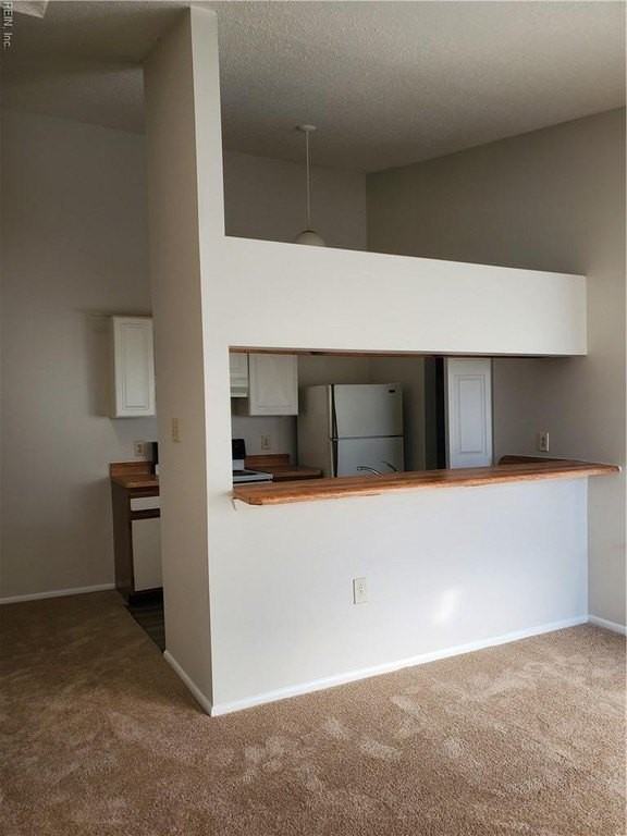 611 Pylon Ct - Photo 2 of 11