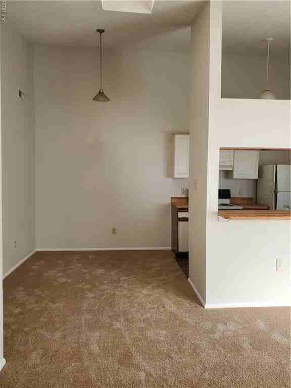 611 Pylon Ct - Photo 5 of 11