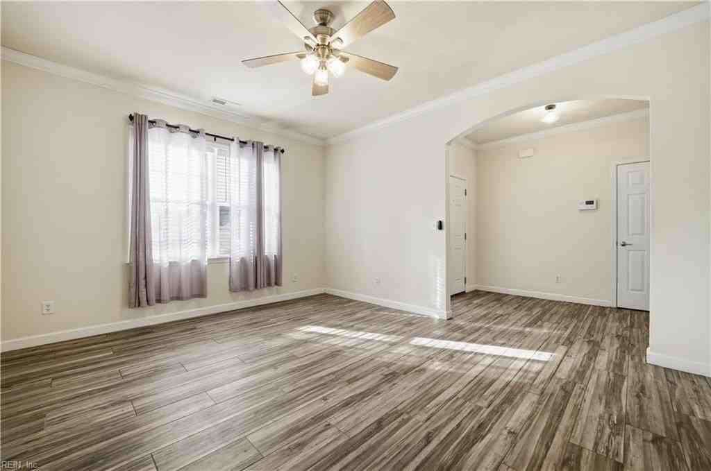 3211 Calisha Ct - Photo 7 of 42