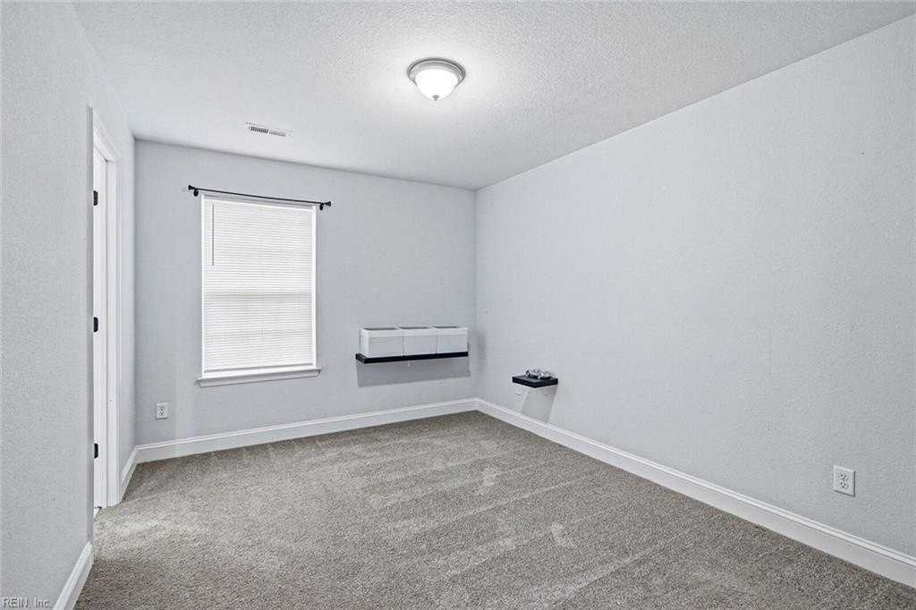 416 Harrison St - Photo 5 of 10