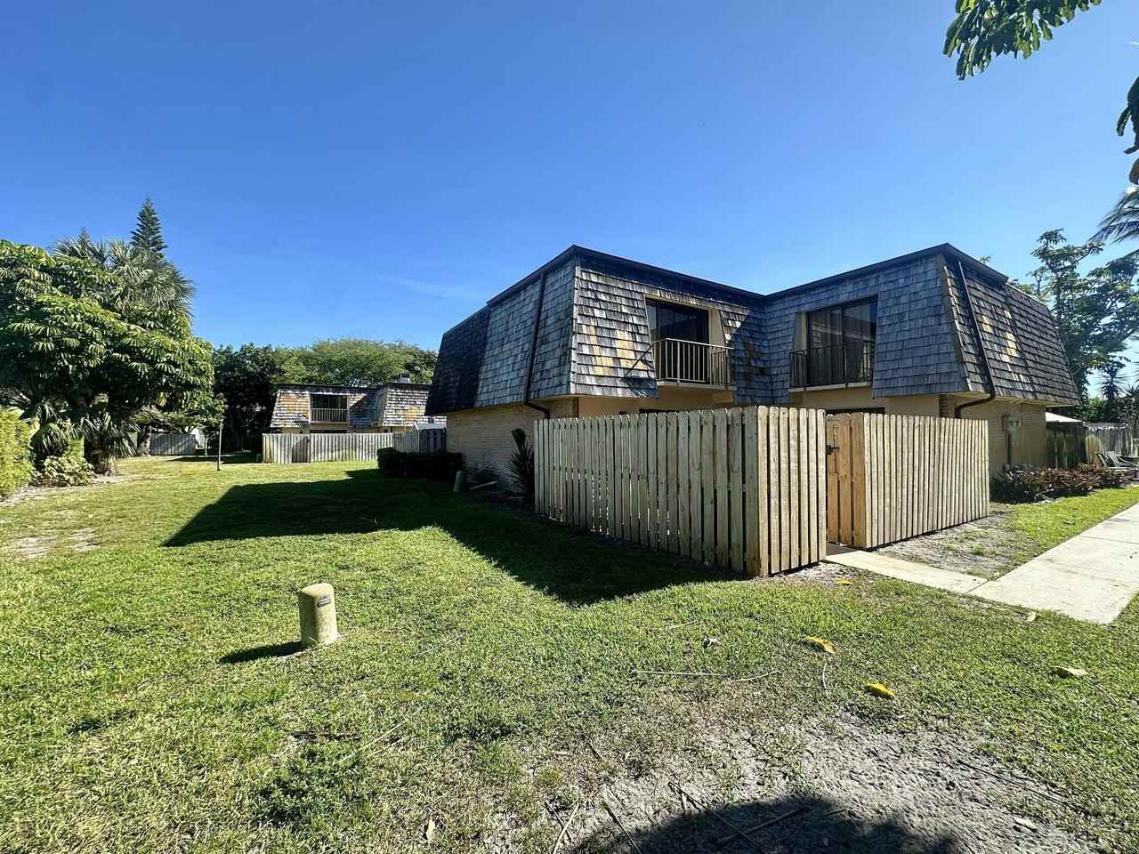 152 Lake Arbor Dr - Photo 3 of 22