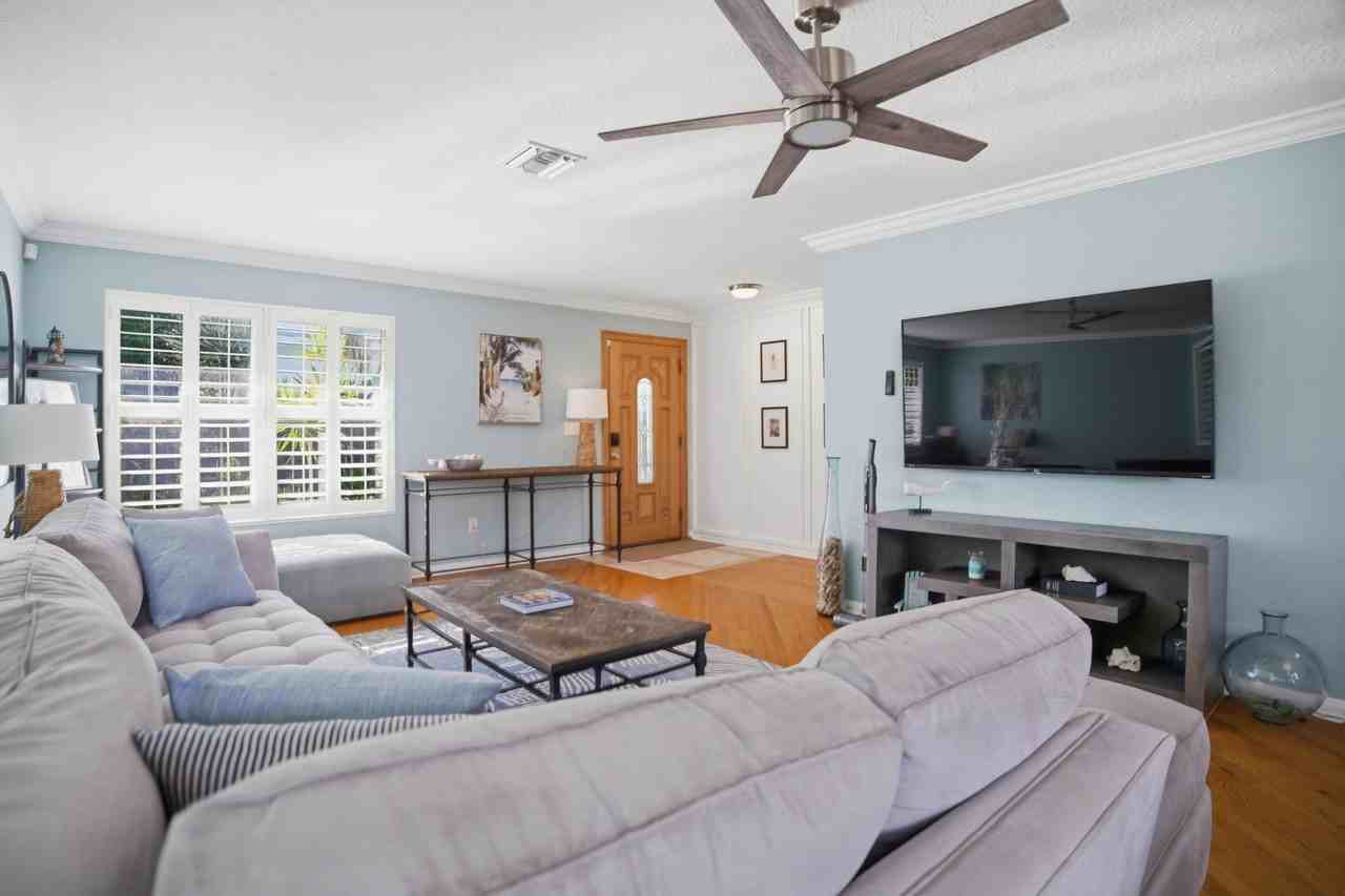 525 N L St - Photo 6 of 36