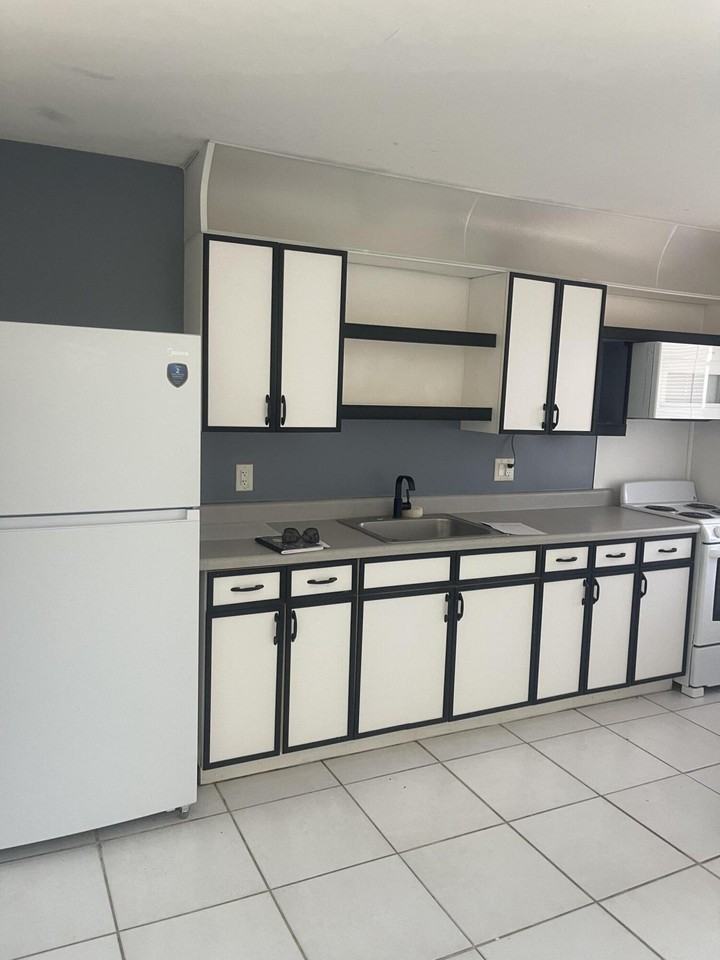 1081 Se Monterey Rd #3-31 - Photo 7 of 12