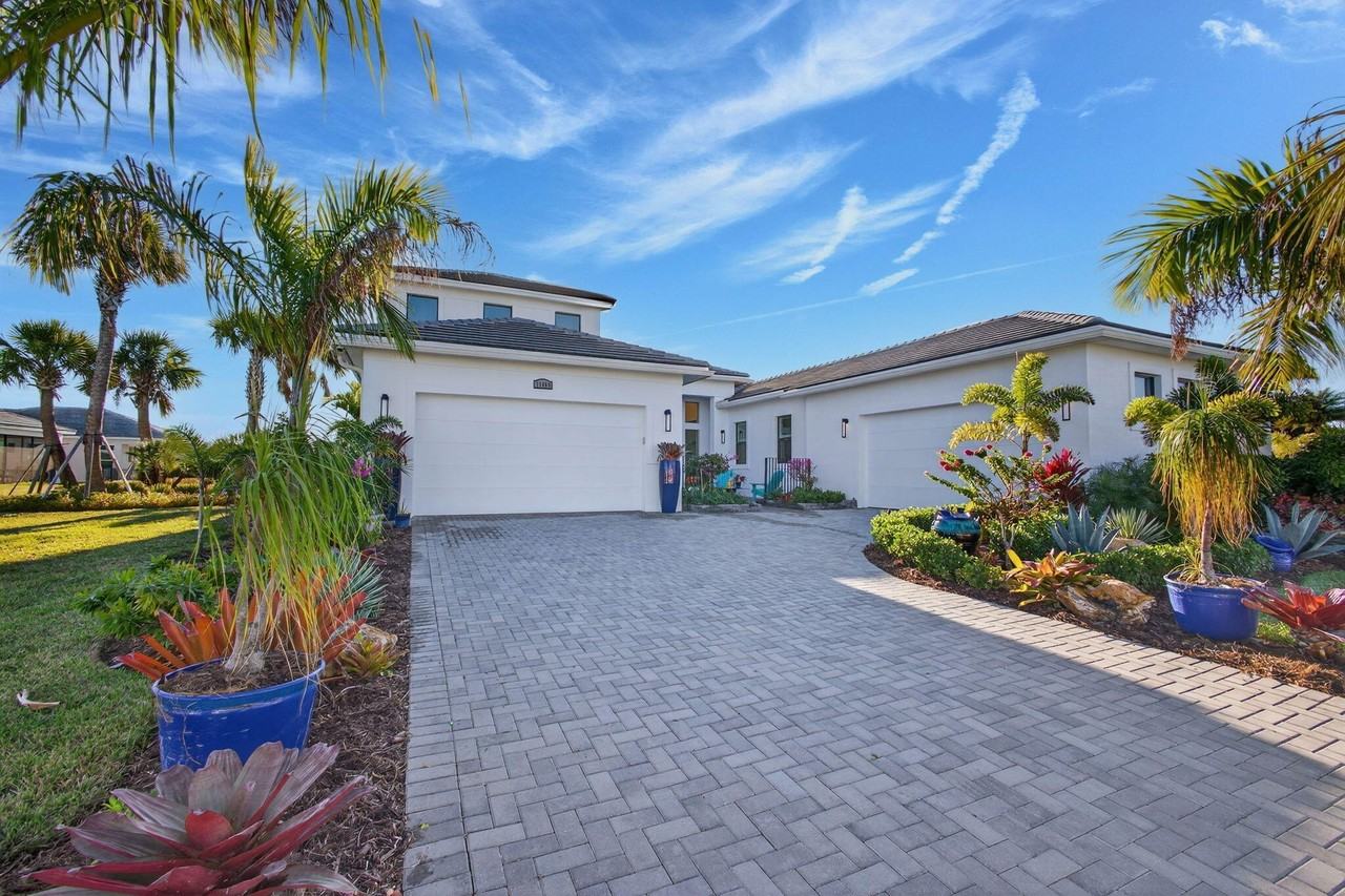 11460 Sw Pietra Way - Photo 5 of 50