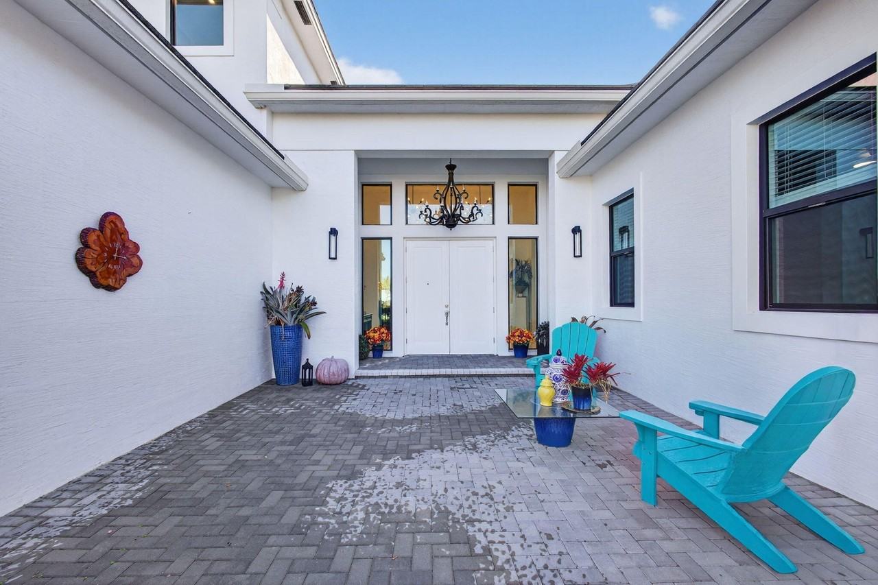 11460 Sw Pietra Way - Photo 7 of 50