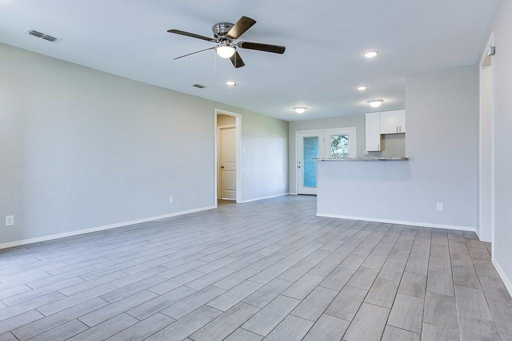 2820 Field St - Photo 3 of 22