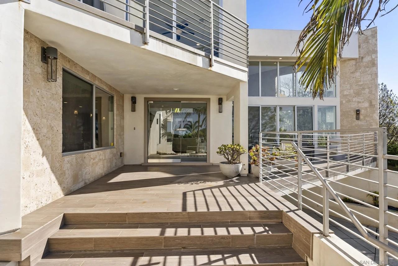 13721 Pine Needles Dr - Photo 3 of 50