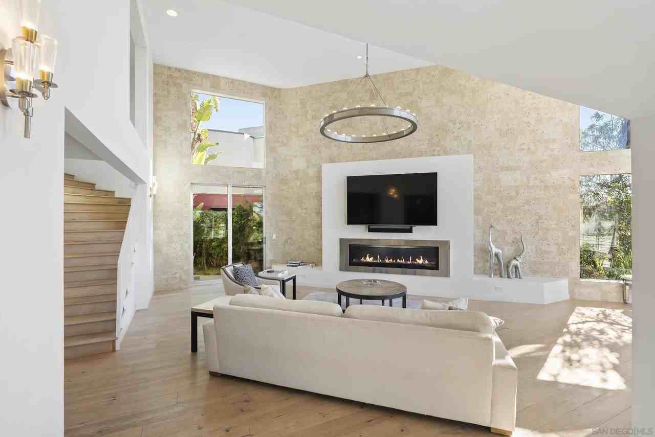 13721 Pine Needles Dr - Photo 7 of 50