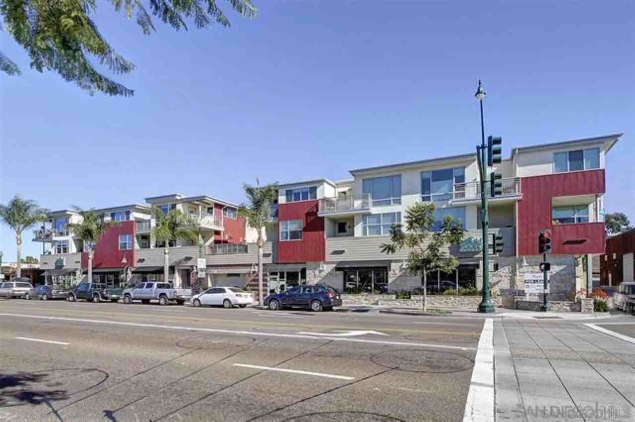 687 S Coast Highway 101 #305 - Photo 2 of 44