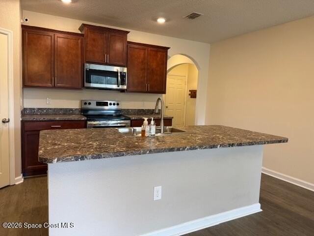 323 Moray Dr Sw - Photo 5 of 33