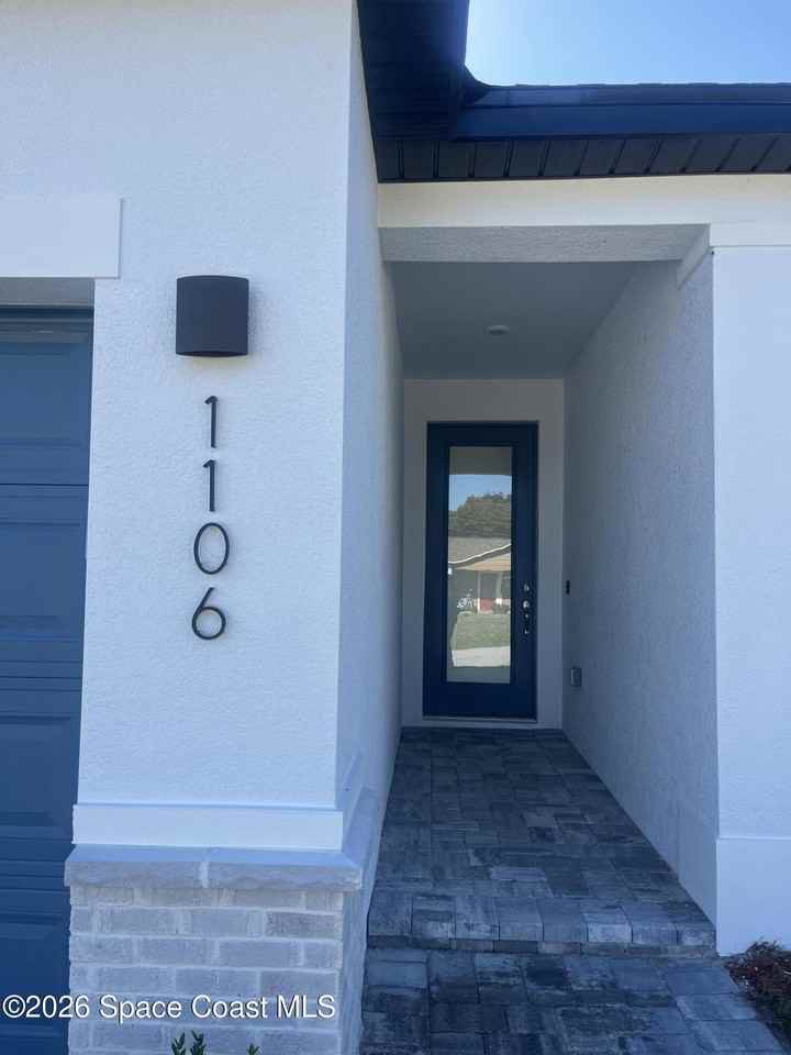 1106 Homer St Nw - Photo 2 of 24