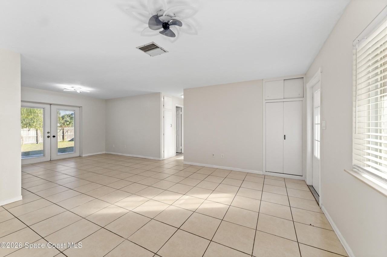 420 S Tropical Trl - Photo 3 of 20