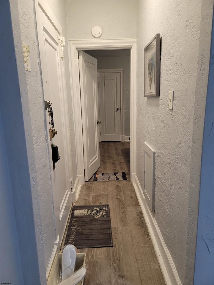 37 S Iowa Ave - Photo 6 of 19