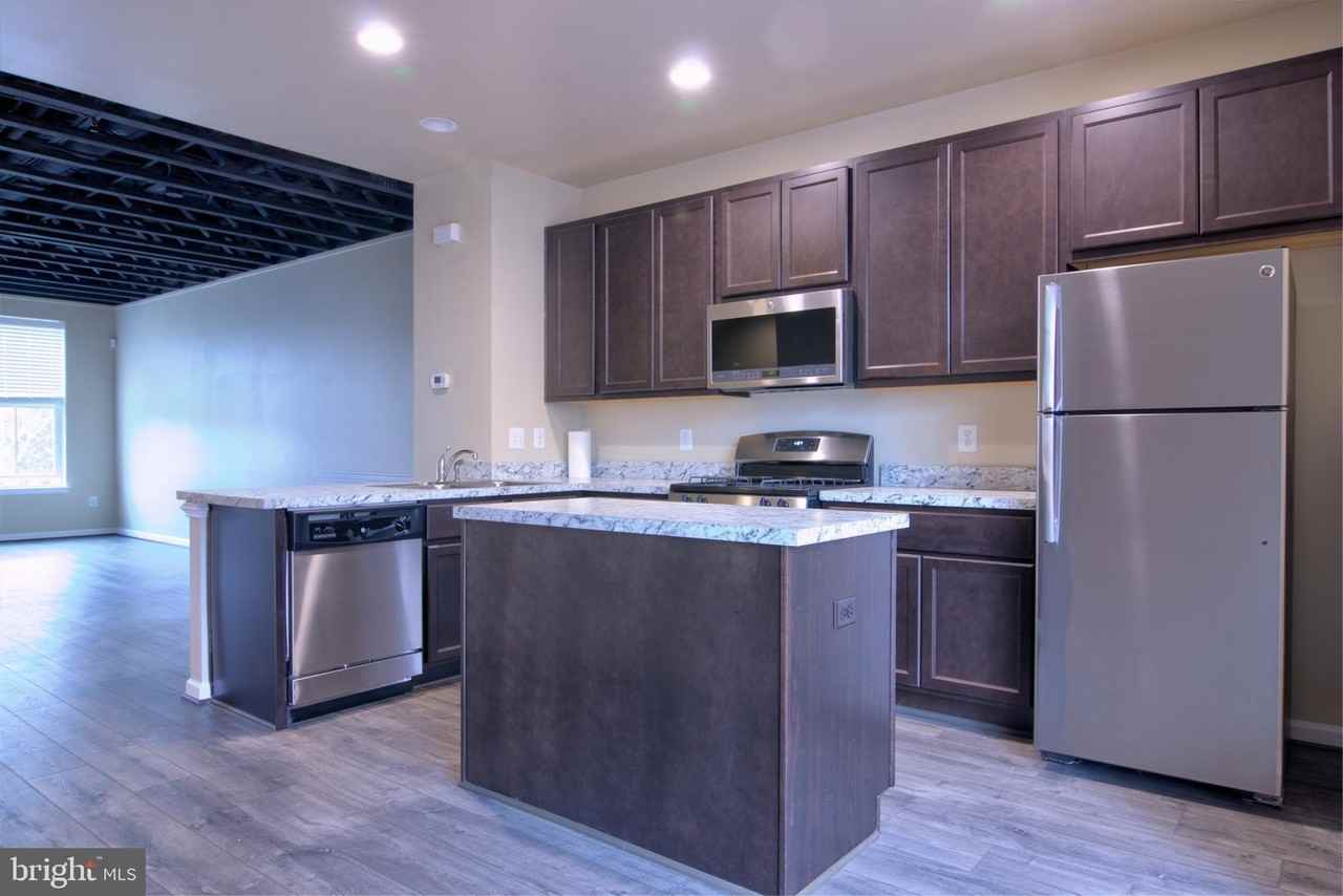 333 White Oak Way - Photo 5 of 20