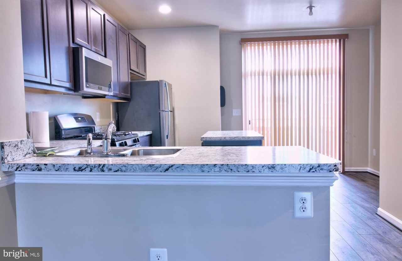 333 White Oak Way - Photo 6 of 20