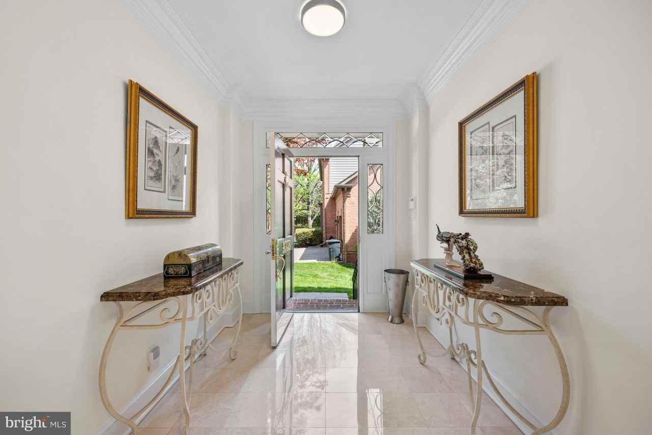 9735 Beman Woods Way - Photo 4 of 50