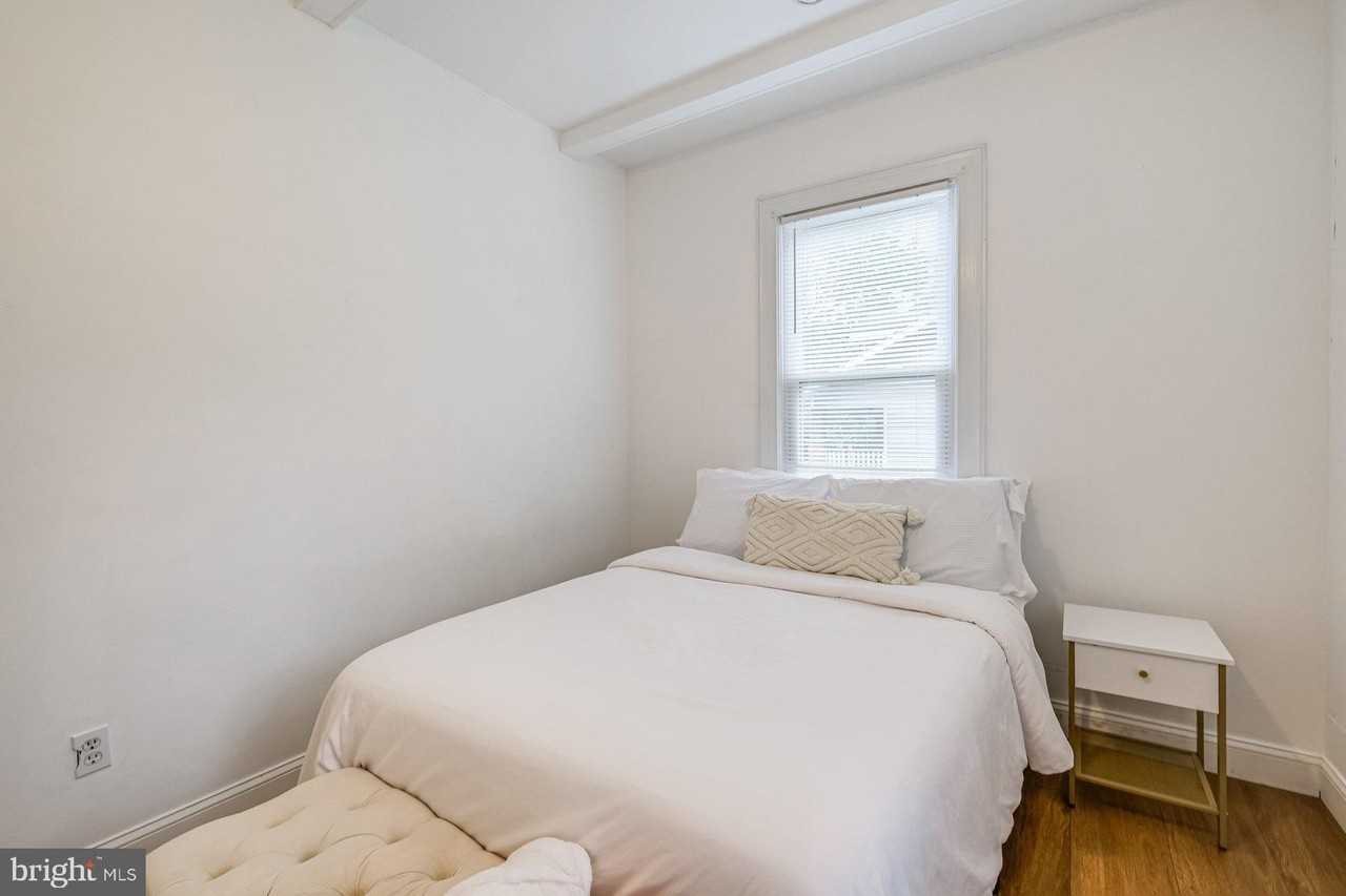 4209 Queensbury Rd - Photo 7 of 12